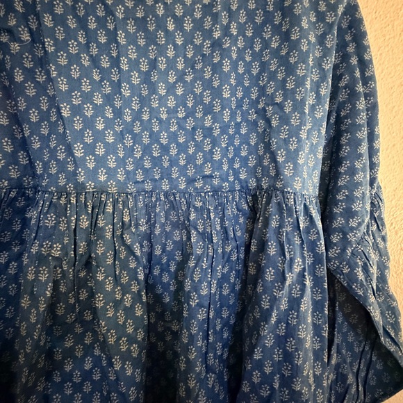 Faherty Lyla Blue Patterned Blouse | Long Sleeve, Organic Cotton | Size Medium - Picture 5 of 5